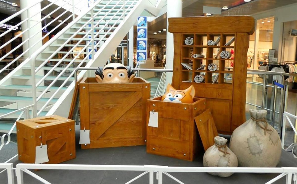 Surfaces and their imitations (7)