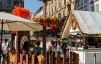 Autumn market, Wenceslas square