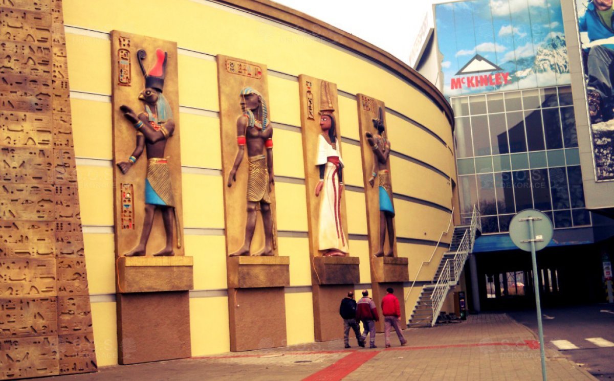 Egyptian facade, casino Admiral