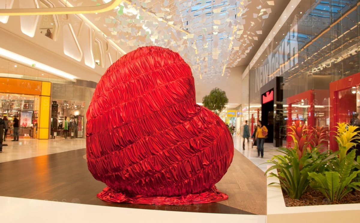 Valentine, Centrum Černý Most, Prague