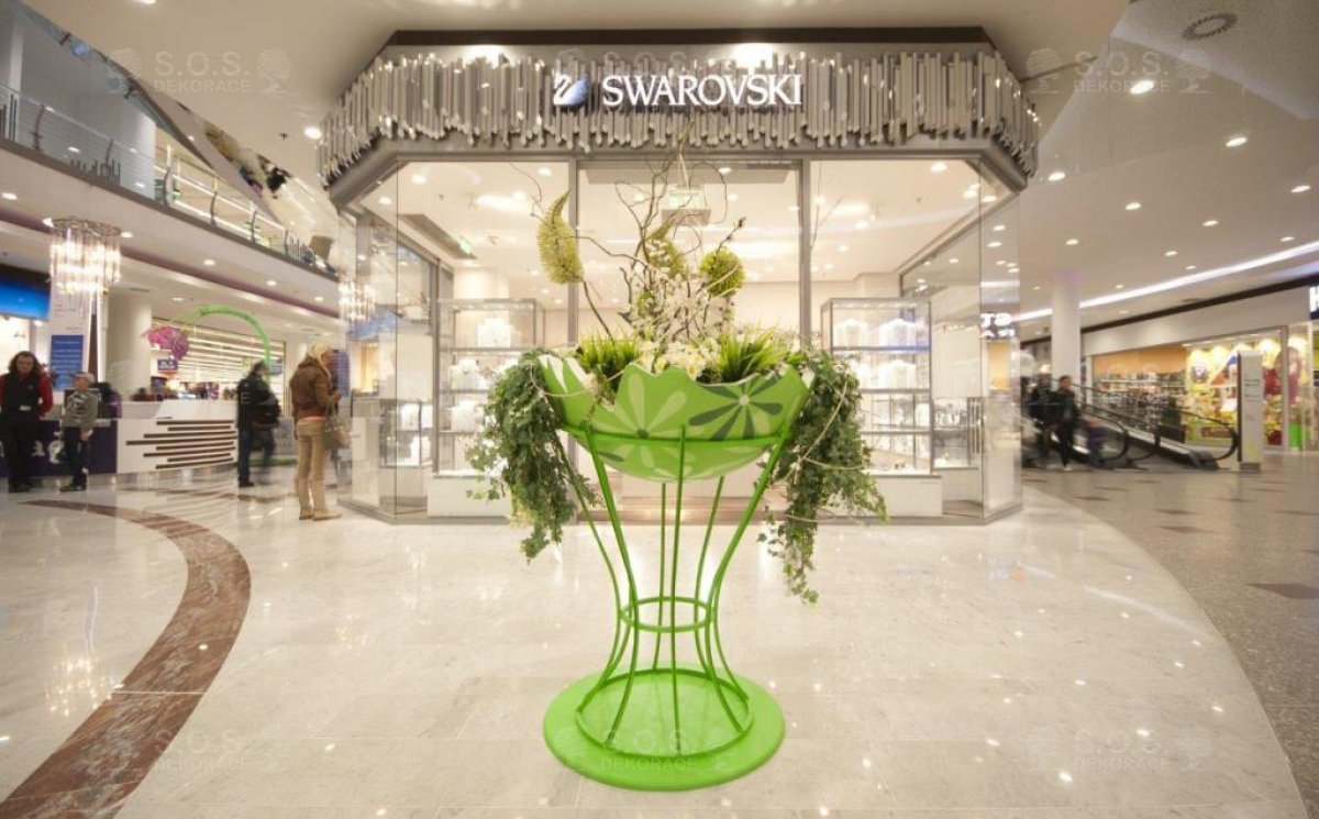 Spring decoration, OC Nový Smíchov, Prague