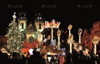 VIDEO: Christmas tree animation, Old Town Square, Prague