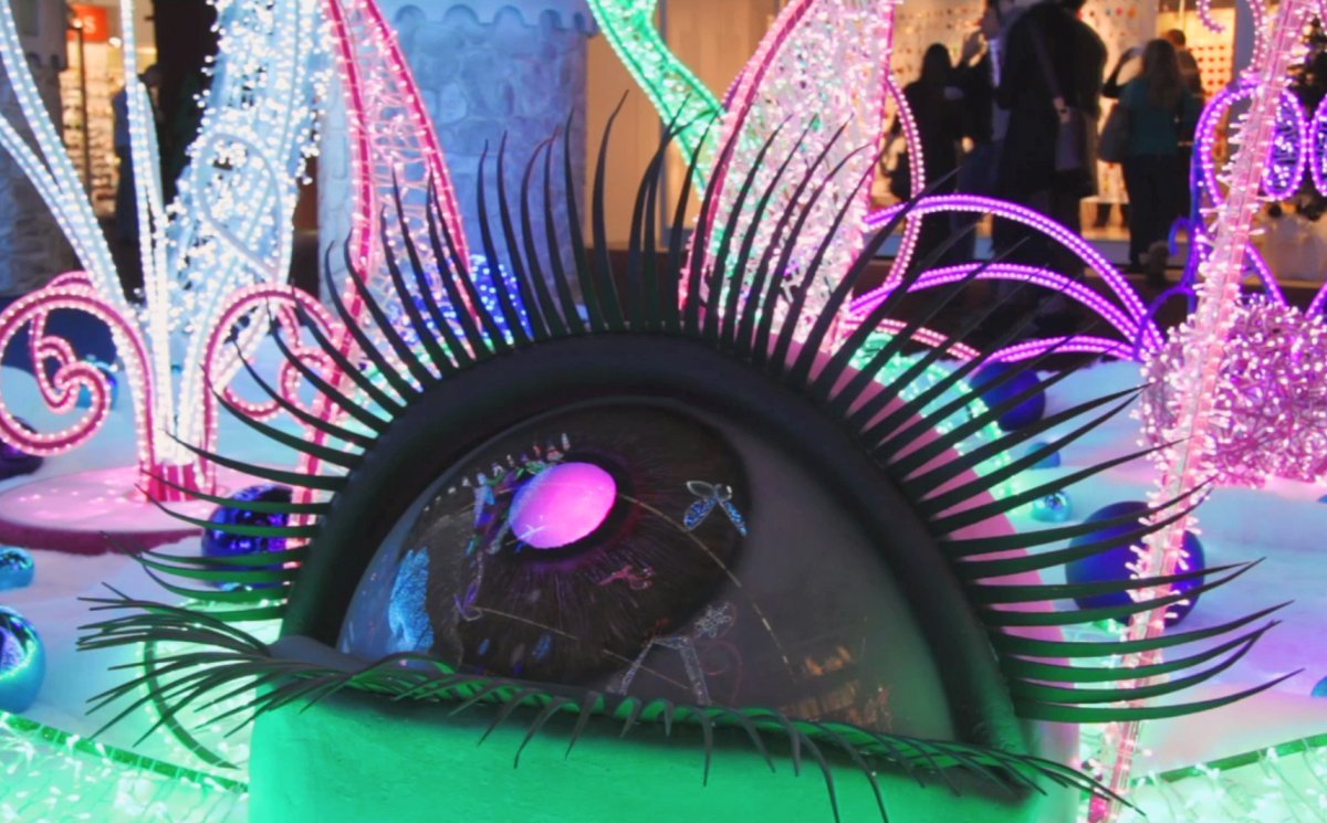 Surreal eye (lens changing color) - 90*100 cm